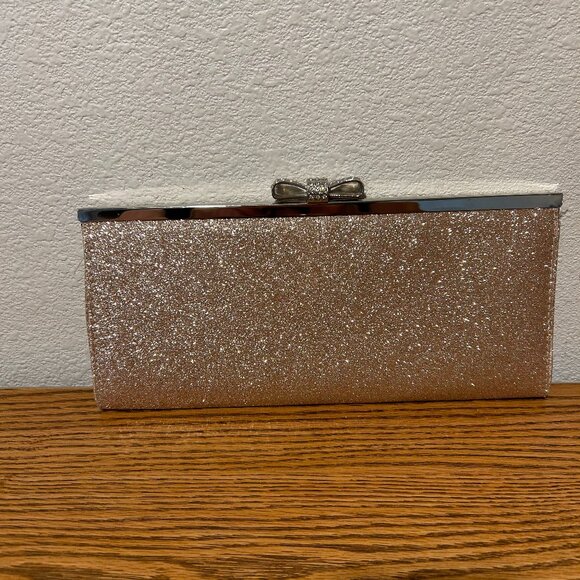 INC International Concepts Clutch - Picture 2 of 7